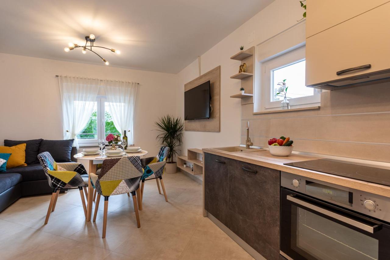 Apartment Ivan Sveti Ivan Dobrinjski Eksteriør bilde